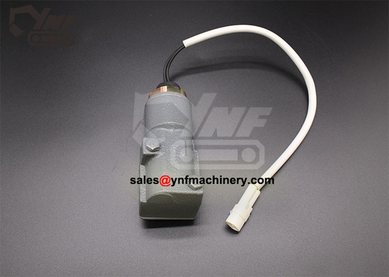 主要なポンプ電磁弁Y414935 Y417065の掘削機の部品CC135-3