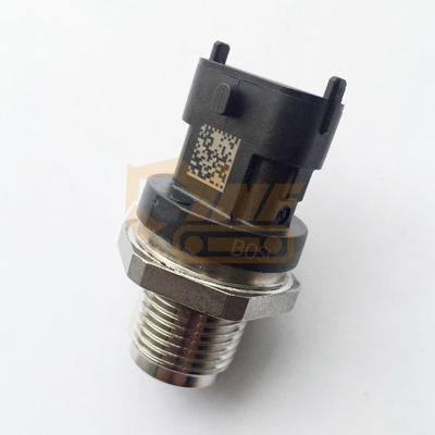 SK130-8 SK140-8 D04FR コベルコ掘削機用鉄道圧力センサー VA32G6109100 VA32G6109101 32G61-09100 32G61-09101